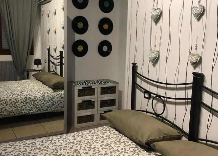 Elly House Apartment *