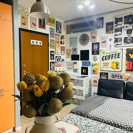 Elly House * Καζαλέκιο ντι Ρένο