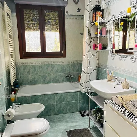 Elly House * Καζαλέκιο ντι Ρένο